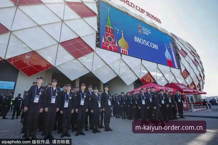 世界杯安保策略深度评测：英国警力缩减背后的博弈与kaiyun体育赛事视角